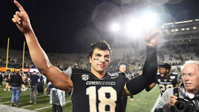 Vanderbilt football QB Mo Hasan